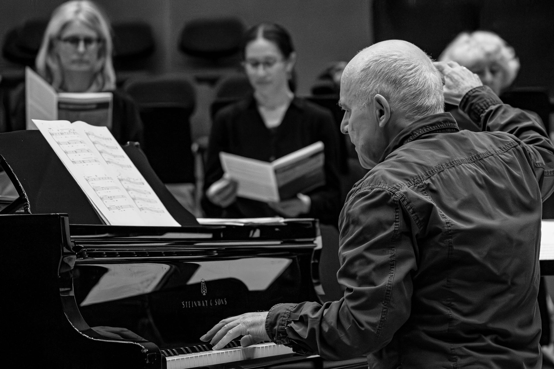 Chorleiter Bernd-Georg Mettke